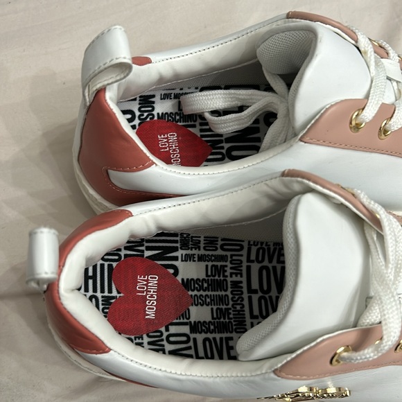 Love Moschino running shoes pink and white leather - Picture 3 of 5